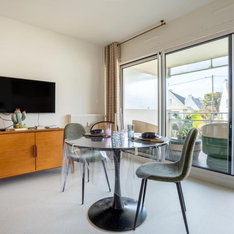 La pause iodée Studio -grand balcon - Superior One-Bedroom Apartment with Balcony - 8