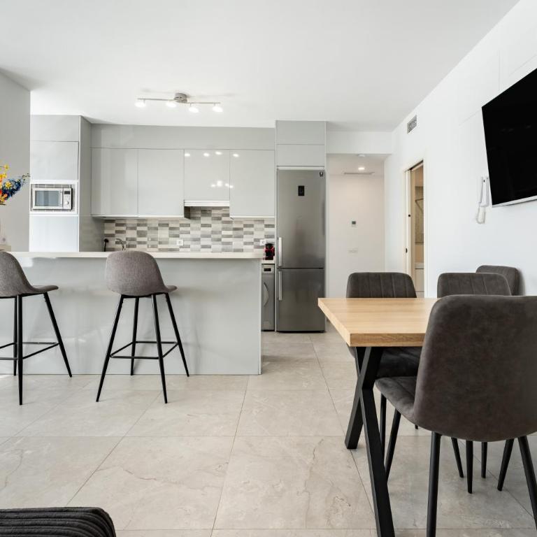 Apartamento Miguel Marquez Casajari - Apartamento Premium de 3 dormitorios con balcón - 4