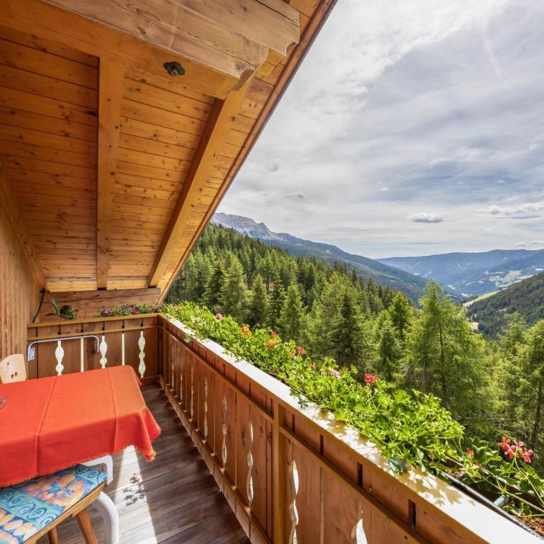 Wieserhof Ferienwohnung Zirm - Apartamento Deluxe de 2 dormitorios con balcón - 1