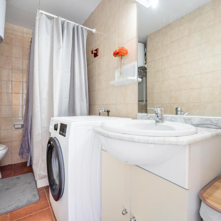 5 minutos de la playa Torredembarra - Apartamento Deluxe de 2 dormitorios con balcón - 12