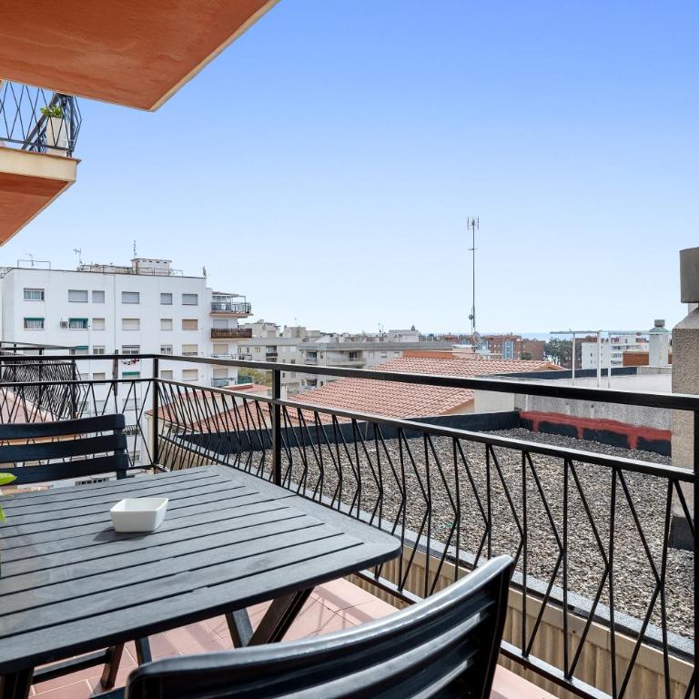 5 minutos de la playa Torredembarra - Apartamento Deluxe de 2 dormitorios con balcón - 2