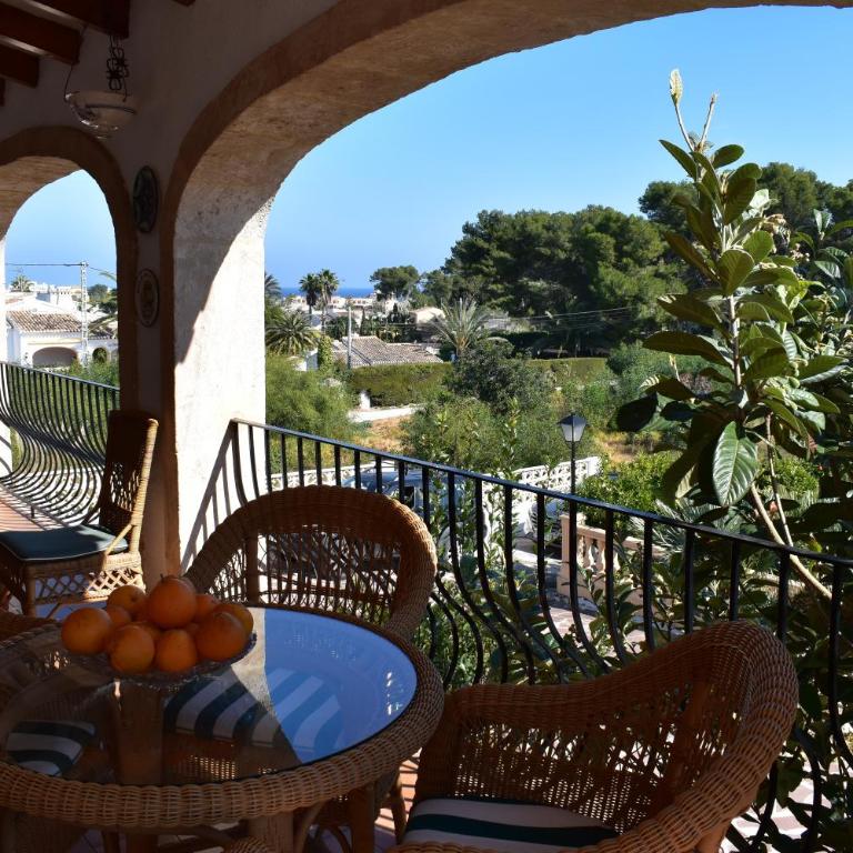 Vicenta - Villa with Garden View - 5