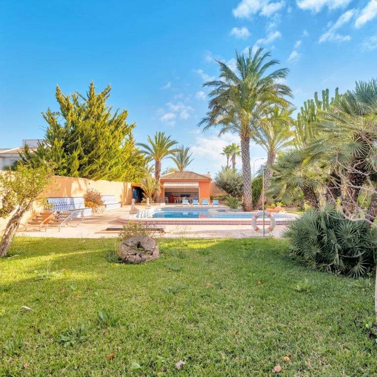 Maria I Apartment with private pool - Two-Bedroom Deluxe Apartment with Garden View - 23