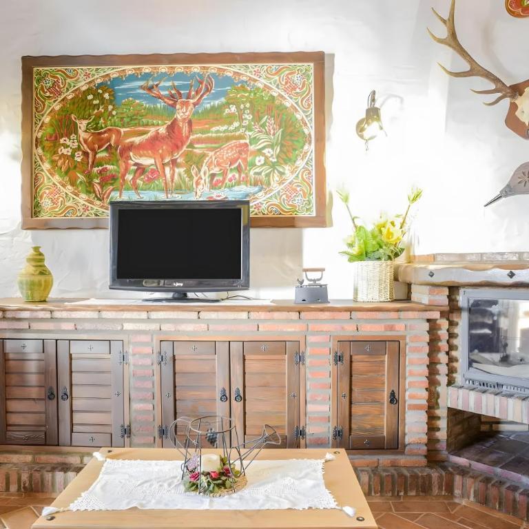 Cartuja Rural - Two-Bedroom Deluxe Apartment with Garden View - 4