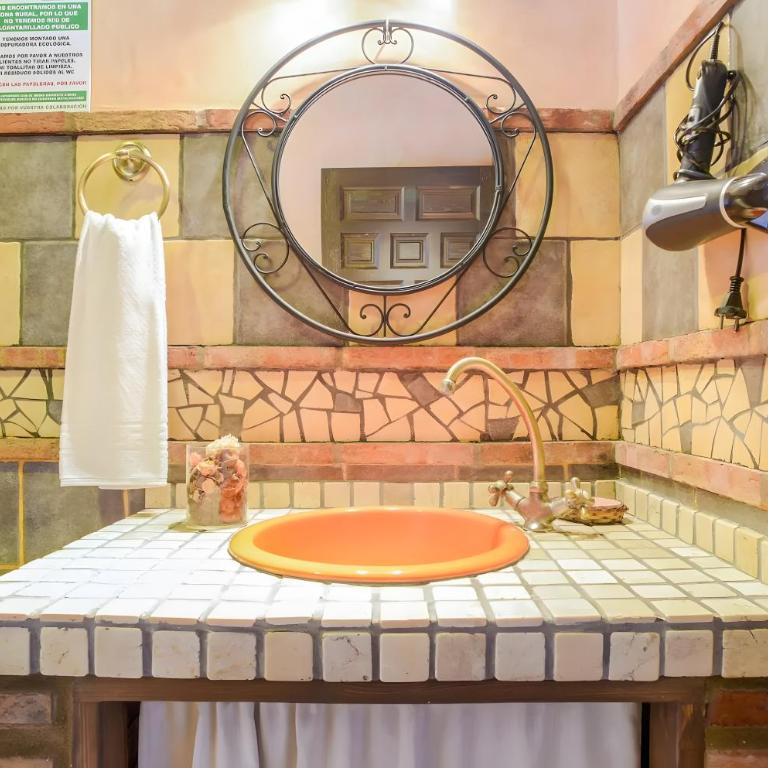 Cartuja Rural - Two-Bedroom Deluxe Apartment with Garden View - 14