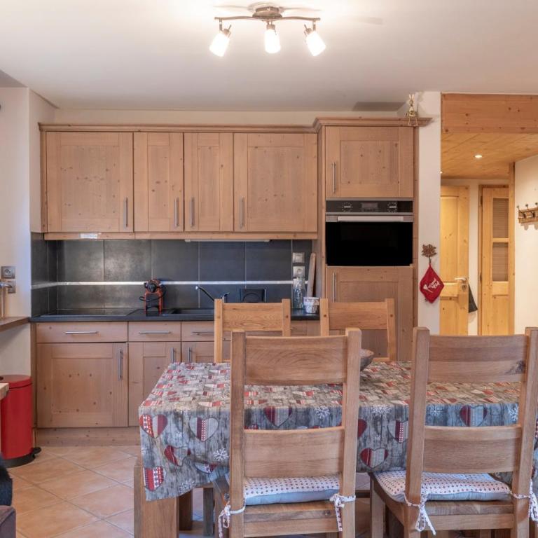 App 6 pers cozy centre Samoëns - Appartement 2 Chambres avec Vue sur la Montagne - 8