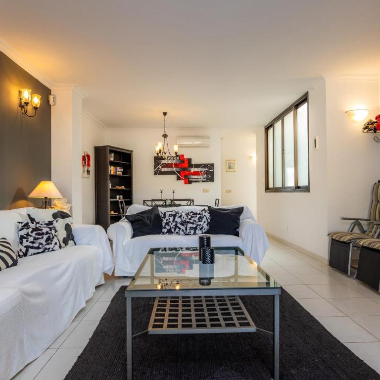 Atico Roger De Flor - Apartamento de 3 dormitorios con vistas a las montañas - 4
