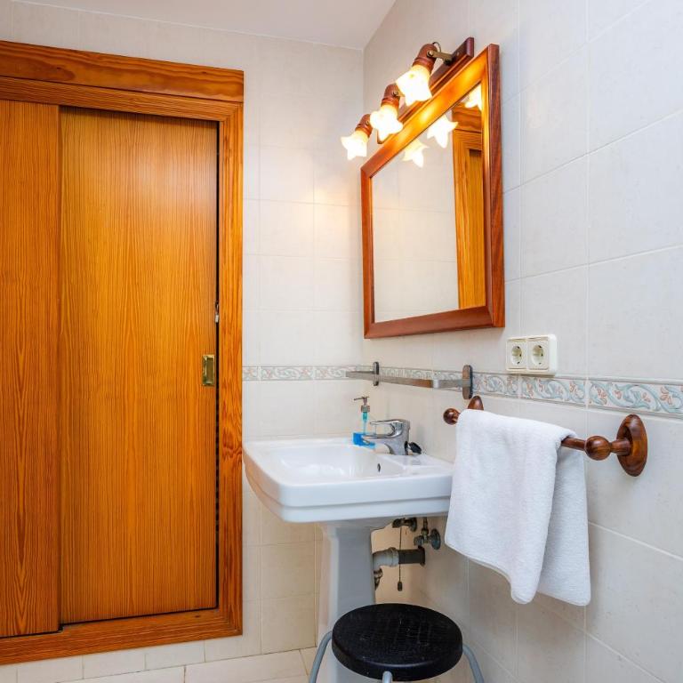 Atico Roger De Flor - Apartamento de 3 dormitorios con vistas a las montañas - 25