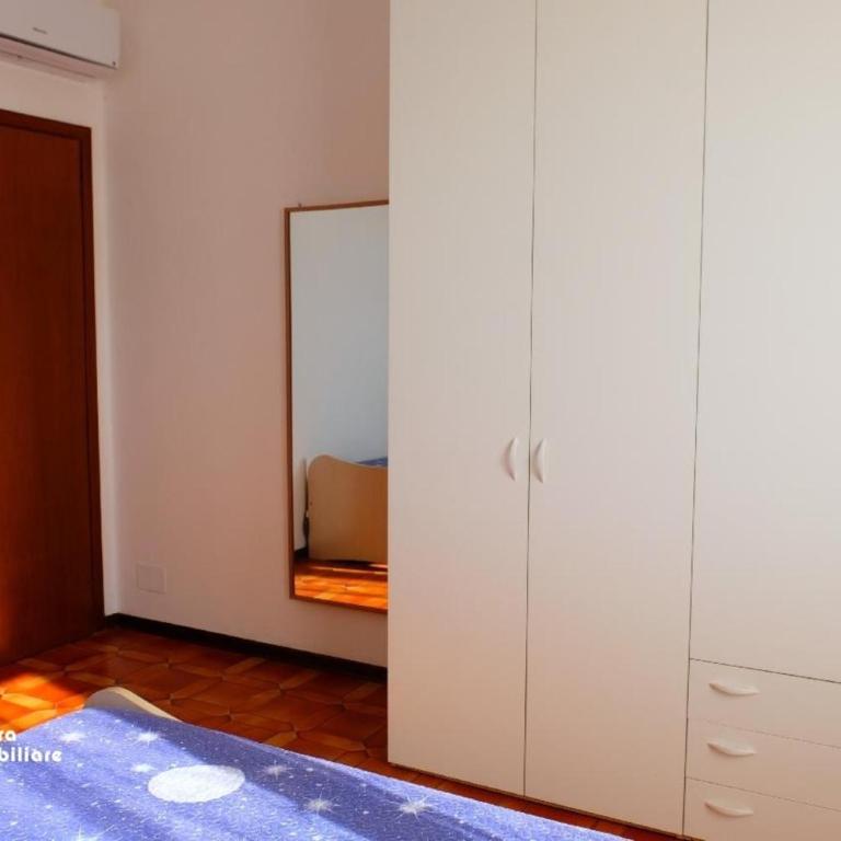 Villa Ridente 02 - Appartamento con 3 Camere da Letto e Vista Acqua - 10
