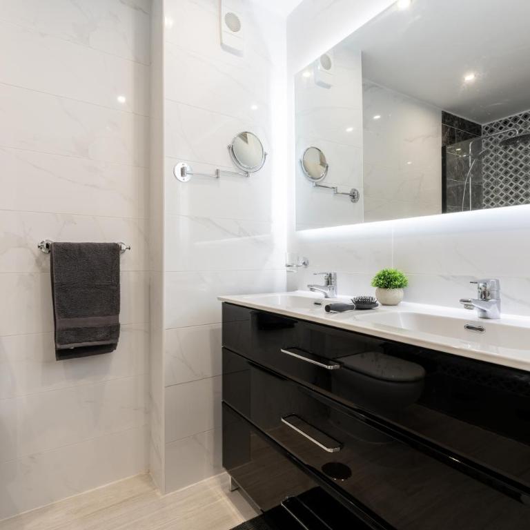 Mi capricho Beachfront Apt - Apartamento Deluxe de 2 dormitorios con vistas al mar - 21