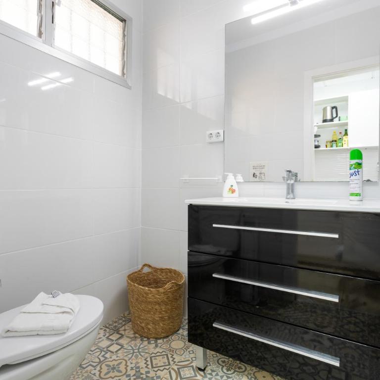 Nuevo, Piscina Y Mar A 1 Paso - Apartamento Superior de 1 dormitorio con balcón - 10
