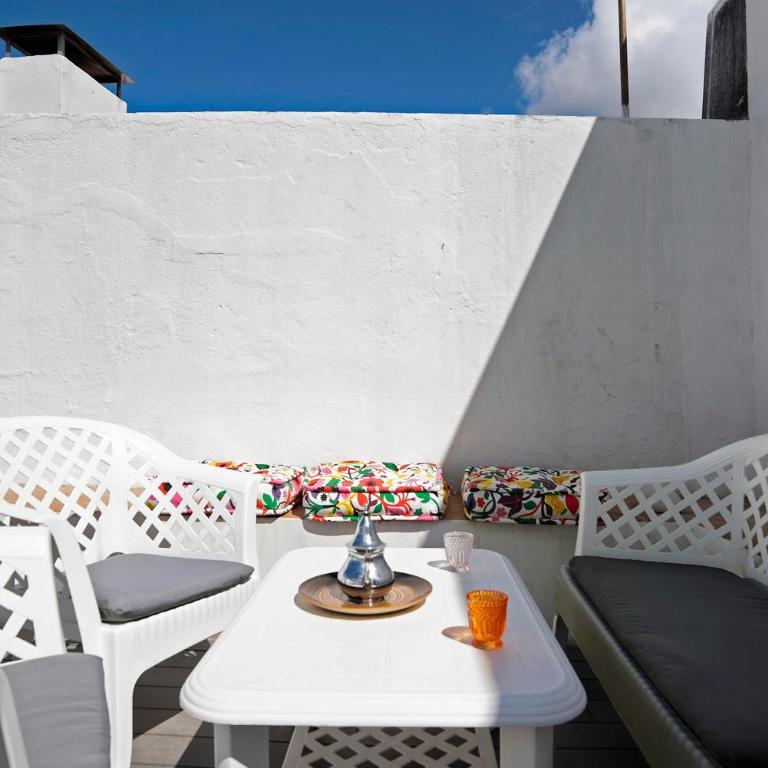 Precioso apartamento en Vejer con terraza - Habitación Cuádruple con ducha - 20