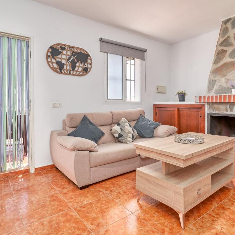 Villa Angeles Nerja - Habitación Cuádruple con ducha - 6