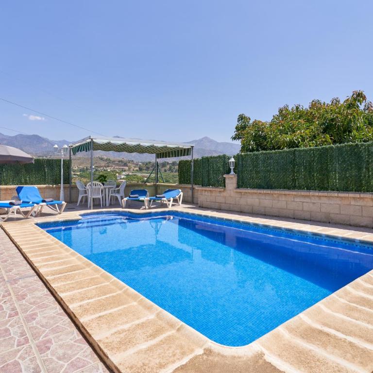Villa Angeles Nerja - Habitación Cuádruple con ducha - 18