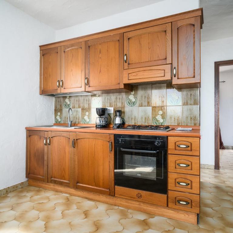 Appartamenti Lu Nibaru - Appartamento Premium con 3 Camere da Letto e Balcone - 6