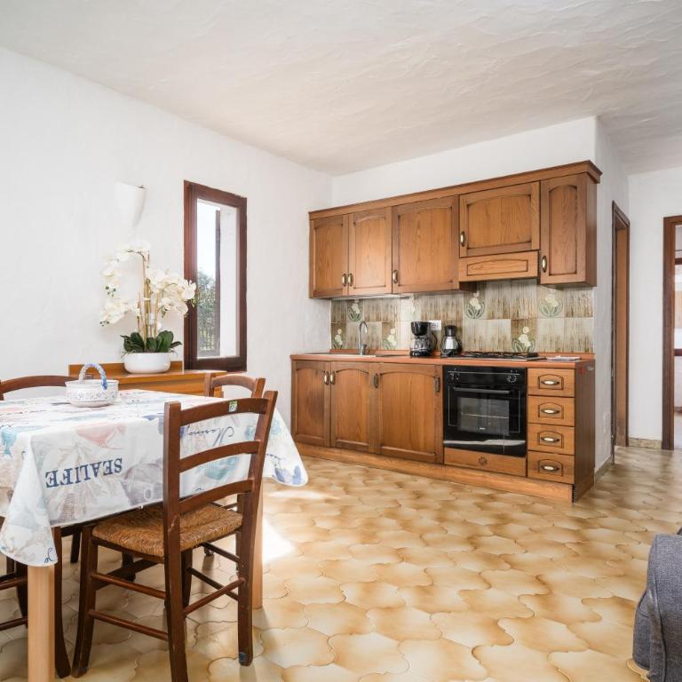 Appartamenti Lu Nibaru - Appartamento Premium con 3 Camere da Letto e Balcone - 5