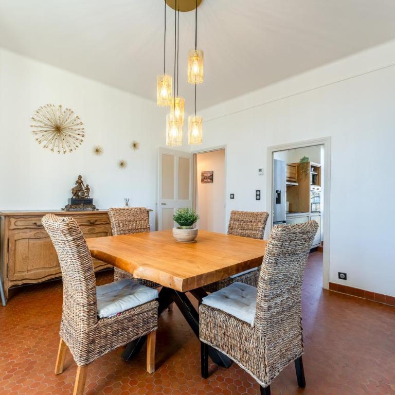Beau T3 Vue Vallée De L'eure - Two-Bedroom Deluxe Apartment with Garden View - 8