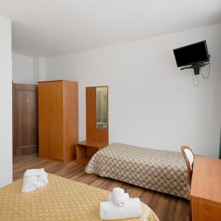 Bed and Breakfast H Pompeii Ruiins - Camera Queen Standard - 3