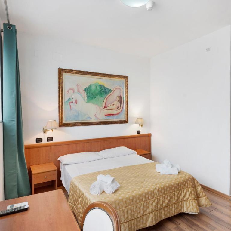Bed and Breakfast H Pompeii Ruiins - Camera Queen Standard - 8