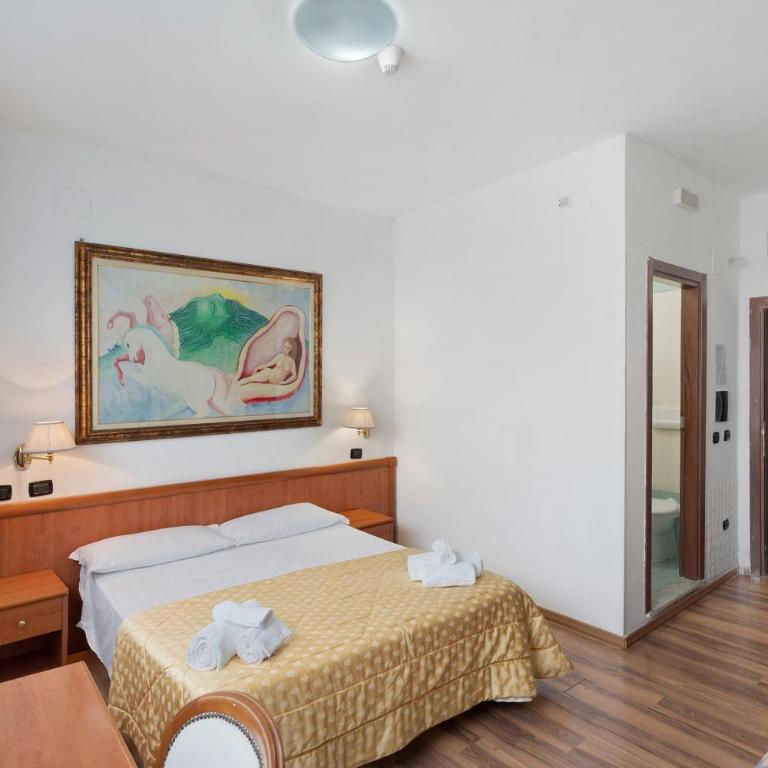 Bed and Breakfast H Pompeii Ruiins - Camera Queen Standard - 4