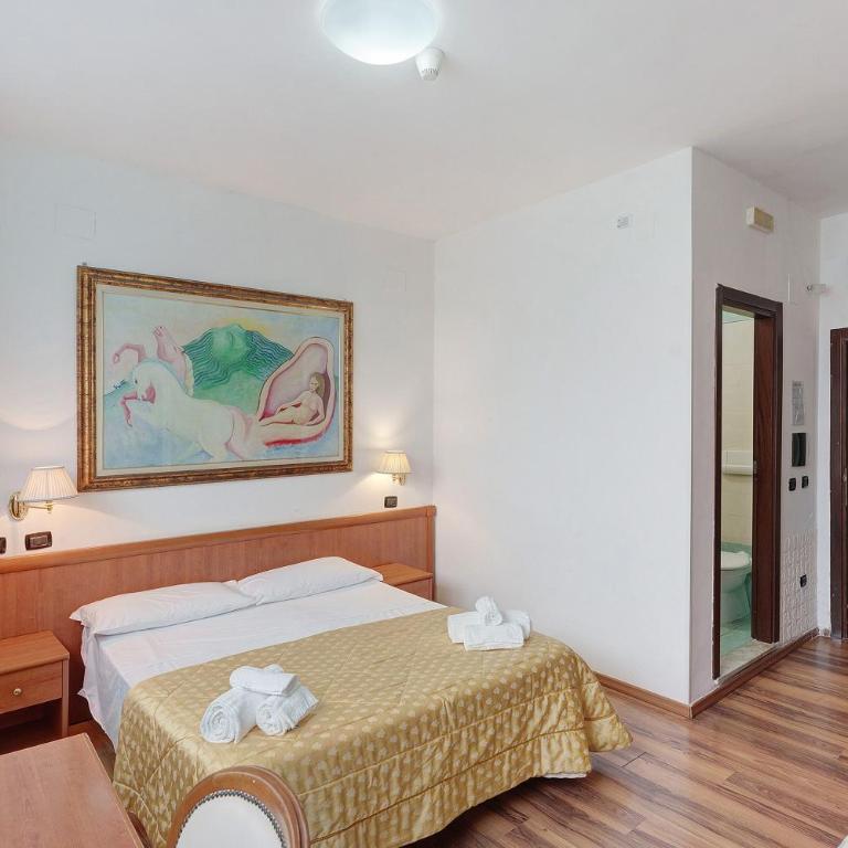 Bed and Breakfast H Pompeii Ruiins - Camera Queen Standard - 5