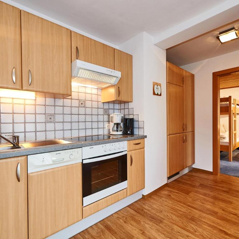 Haus Weitgasser - Apartment mit 1 Schlafzimmer und Balkon - 6
