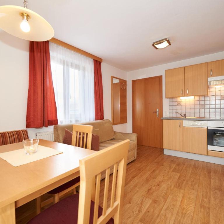 Haus Weitgasser - Apartment mit 1 Schlafzimmer und Balkon - 5