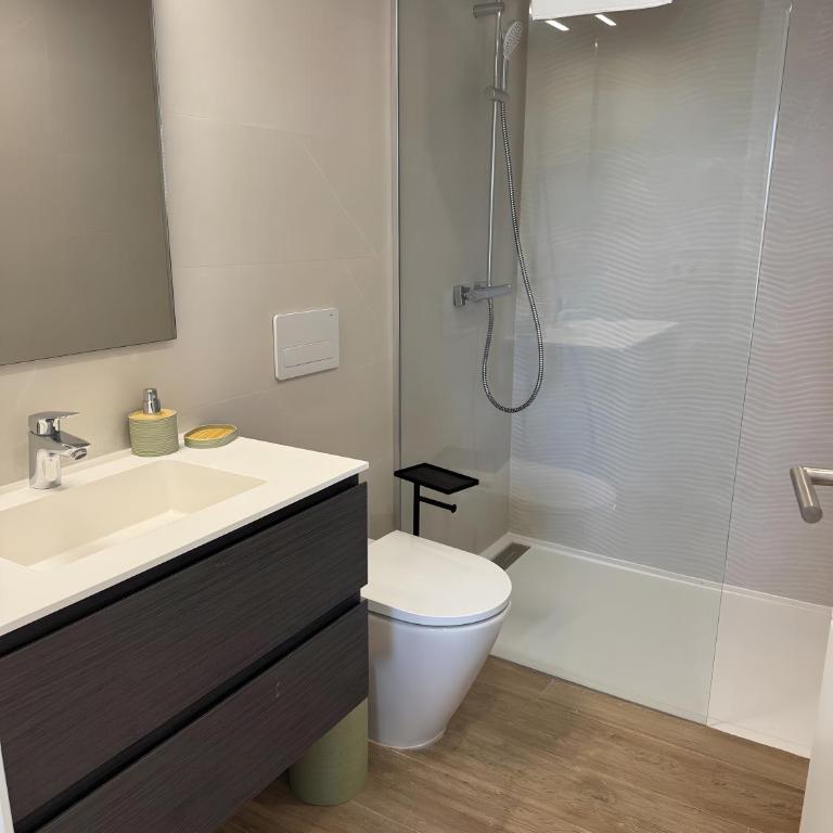 Lujo y Playa Caribeña en Estepona - Apartamento Deluxe de 2 dormitorios con vistas al mar - 11