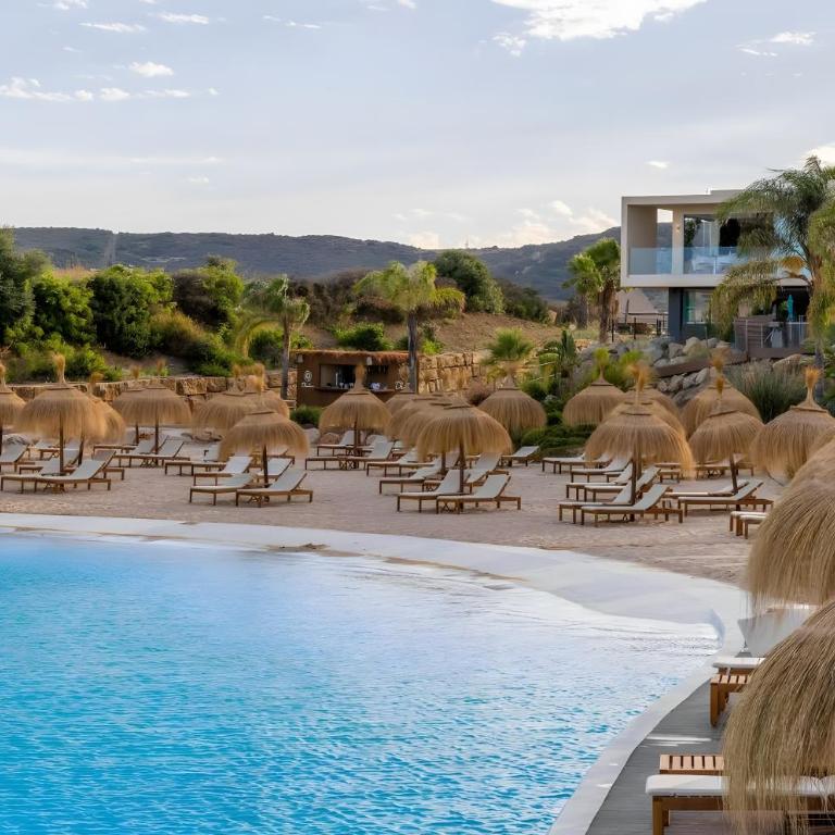 Lujo y Playa Caribeña en Estepona - Apartamento Deluxe de 2 dormitorios con vistas al mar - 1