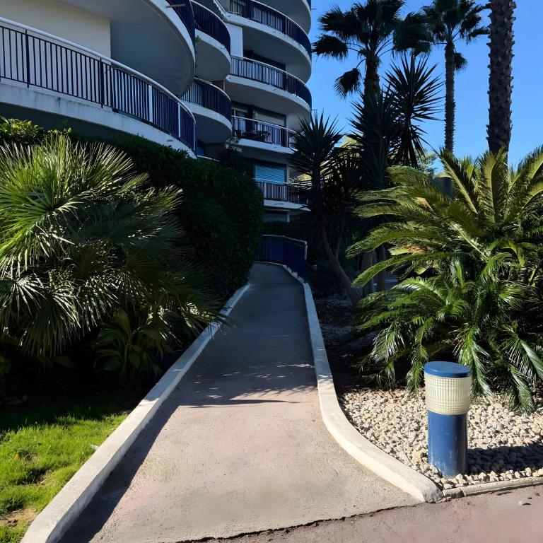 Appt 4pers, piscine, clim,parking - Superior One-Bedroom Apartment with Balcony - 16