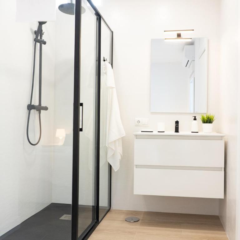 Castle Hill Apartments Alicante - One-Bedroom Apartment - 21