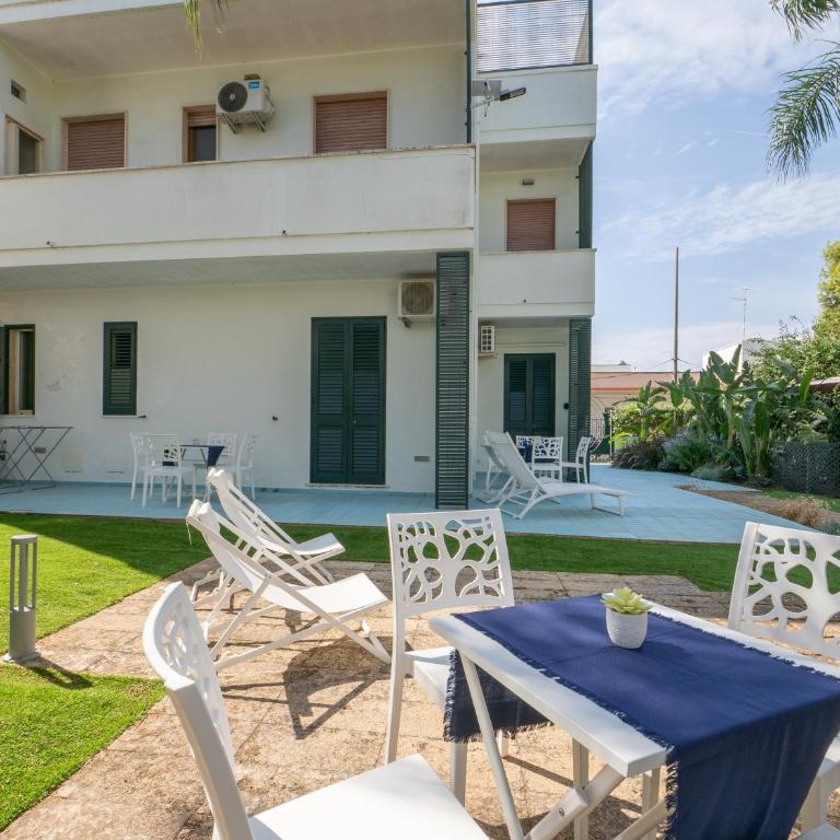 Monolocali Petraroli Salentolimit - Appartamento con 1 Camera da Letto e Vista Giardino - 1