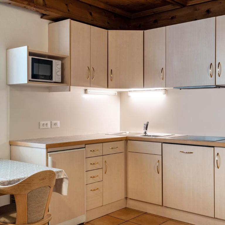 Hotel Residence Gardena Alps 100 - Appartamento Superior con Sauna - 9