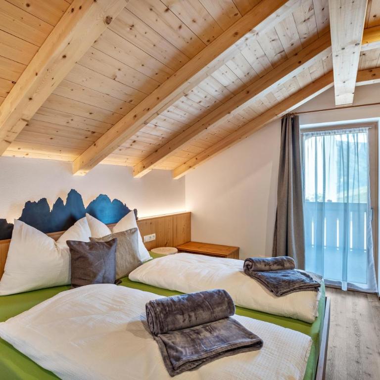 Krämerhof Apt Villnösser Geisler - Apartamento Superior de 1 dormitorio con balcón - 1
