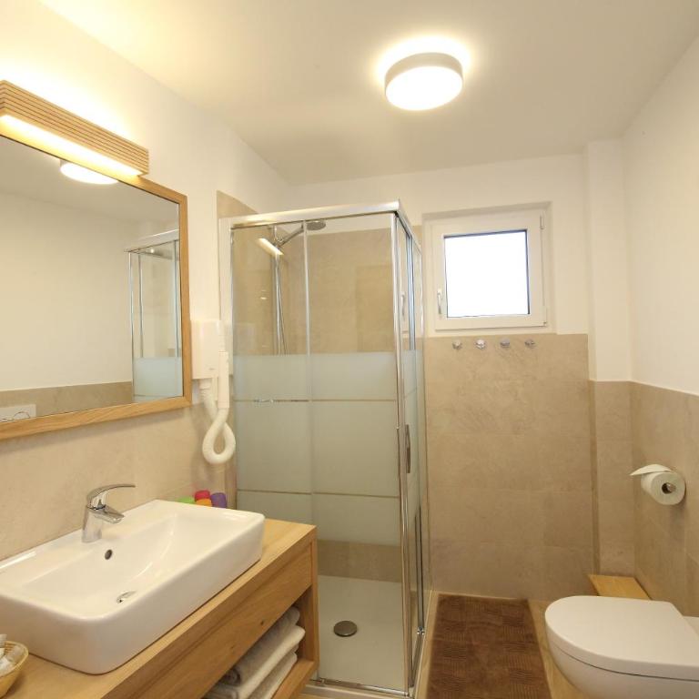 Gass Apartment A - Appartamento Deluxe con 2 Camere da Letto e Vista Giardino - 20