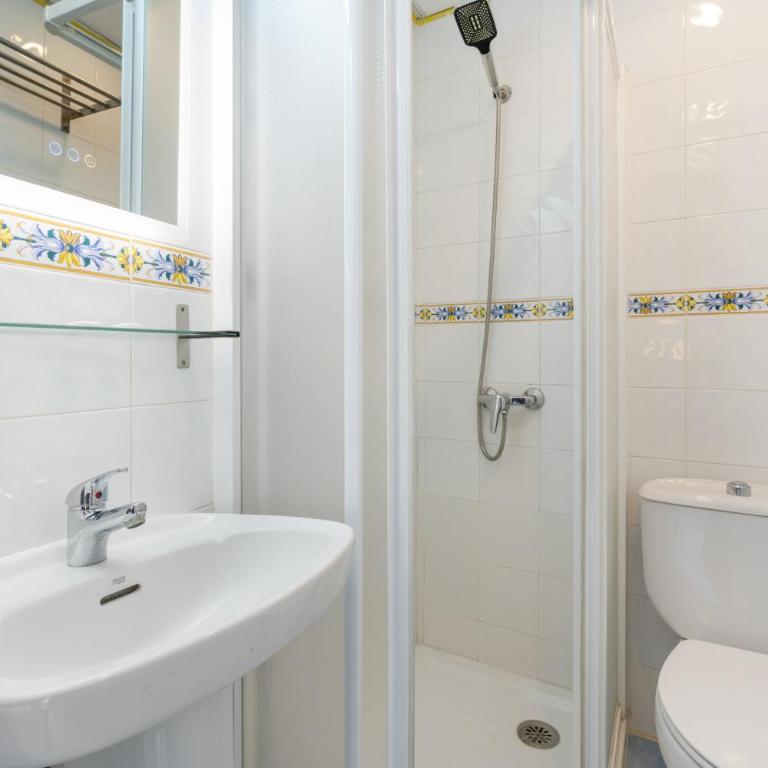 Pensión Veracruz 1 - Double Room with Balcony - 5