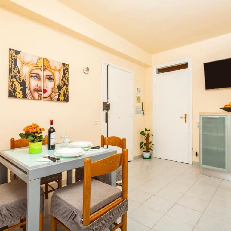 Chiara Home Apartment - Appartamento Deluxe con 2 Camere da Letto e Vista Giardino - 14