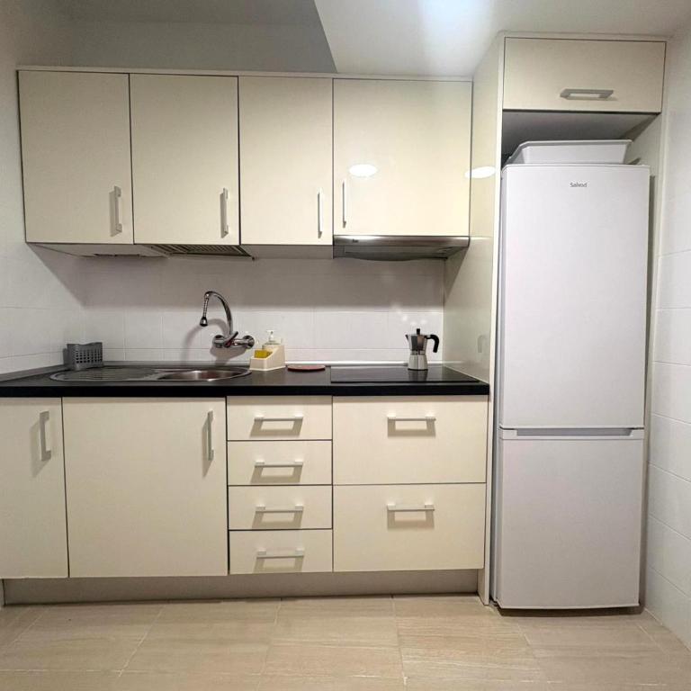 P57 Beach Flat - Apartamento de 2 dormitorios con balcón - 28