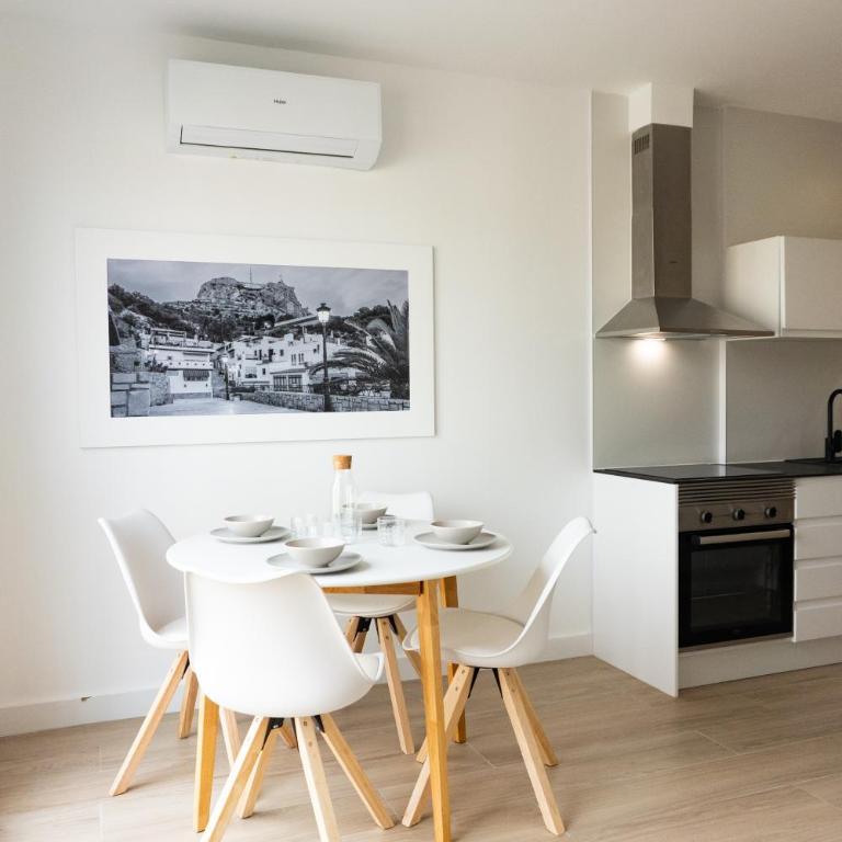 Castle Hill Apartments Alicante - One-Bedroom Apartment - 2