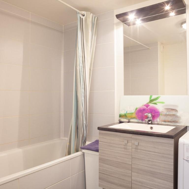 Appartement Evasion - Two-Bedroom Deluxe Apartment with Garden View - 13