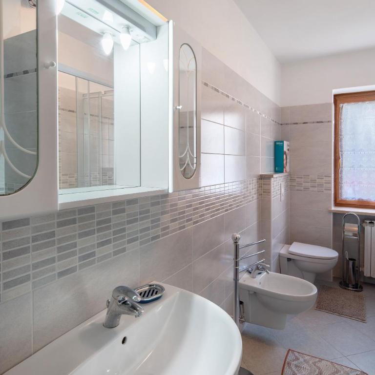 Appartamenti Adriano Minotto - Appartamento Premium con 3 Camere da Letto e Balcone - 27