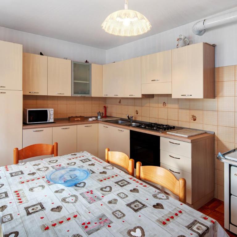 Appartamenti Adriano Minotto - Appartamento Premium con 3 Camere da Letto e Balcone - 11