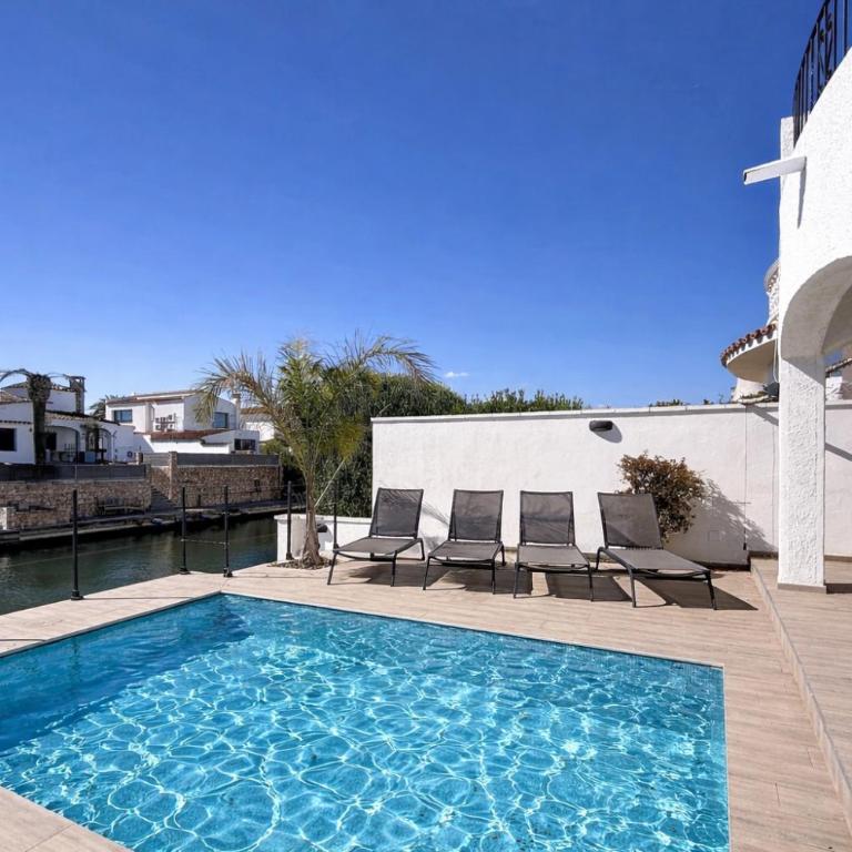 VALIRA 20D - Belle villa avec piscine sur canal - Casa de 4 dormitorios - 1