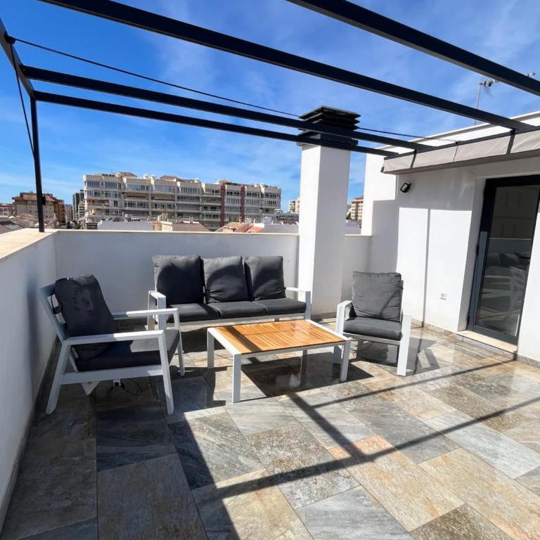 Luxury 3-Bedroom Penthouse with Private Pool, Terrace & Parking los Boliches, Fuengirola - Apartamento de 3 dormitorios - 13