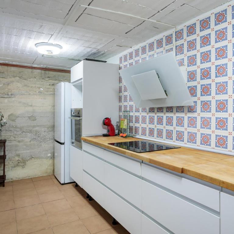 Tu Escape Perfecto - Apartamento Superior con vistas a la ciudad - 16