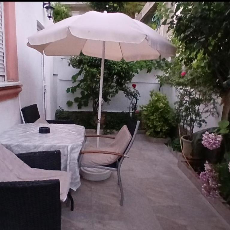 Apartments Stevović - Double or Twin Room with Balcony - Attic - 8