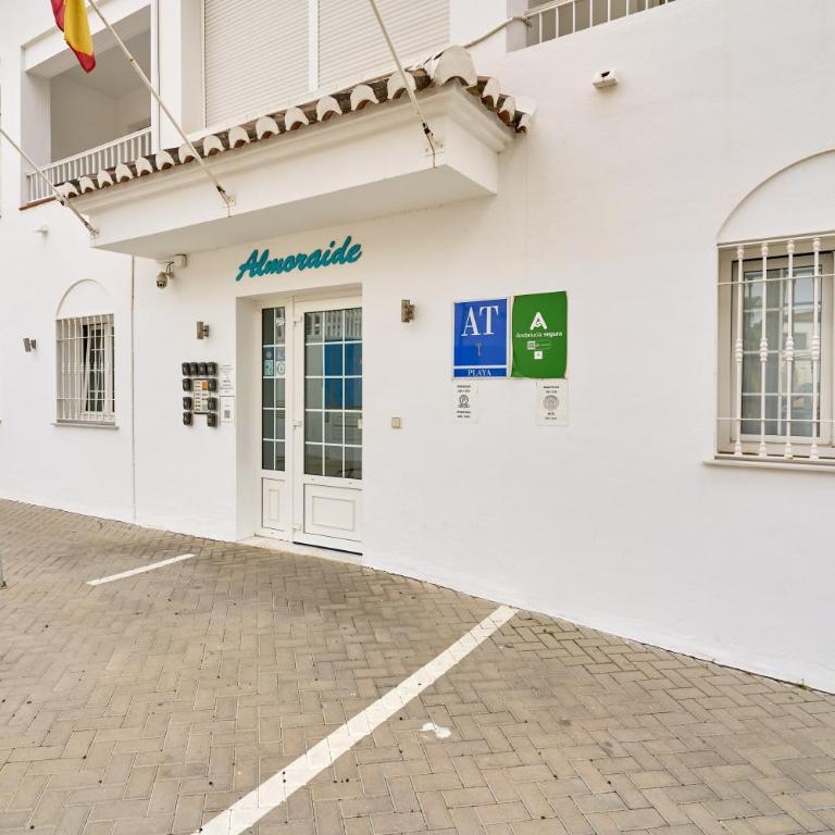 Nerja Vacaciones Apartamentos - Habitación Triple con ducha - 30