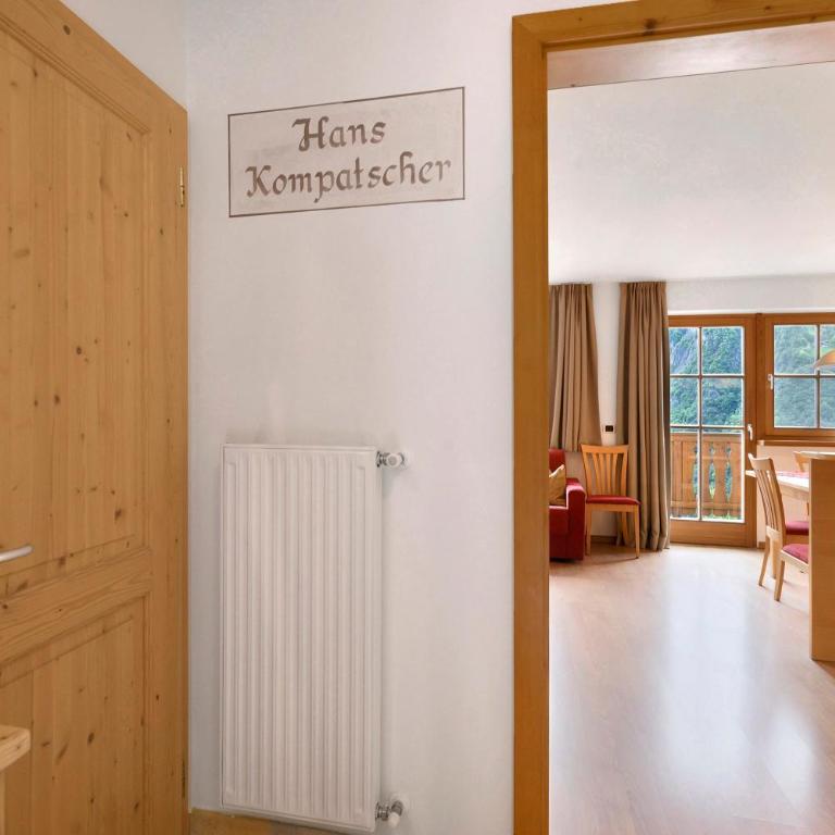Prackfolerhof - Deluxe-Apartment mit 2 Schlafzimmern und Gartenblick - 9