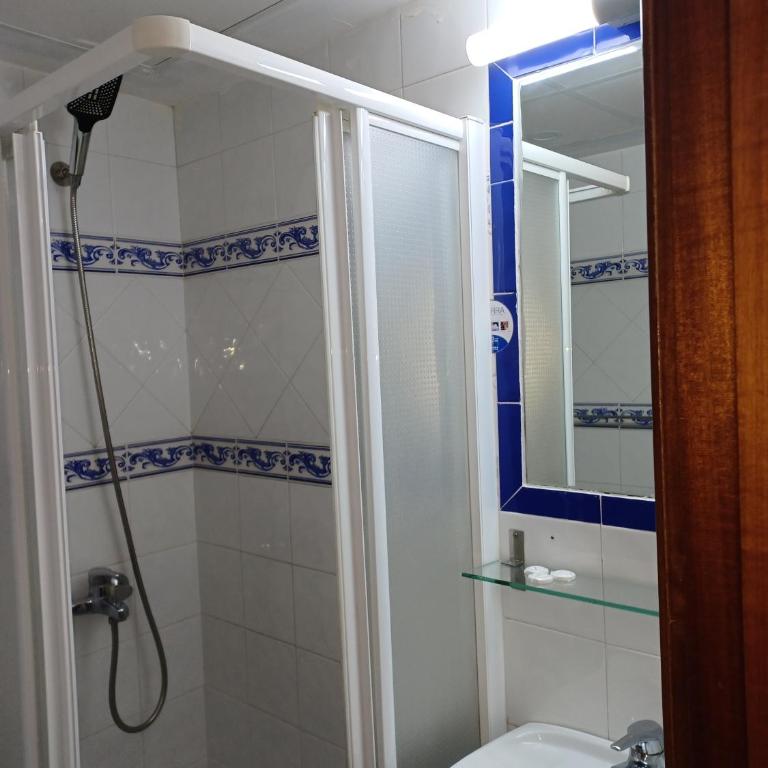 Pensión Veracruz 1 - Triple Room with Shower - 5