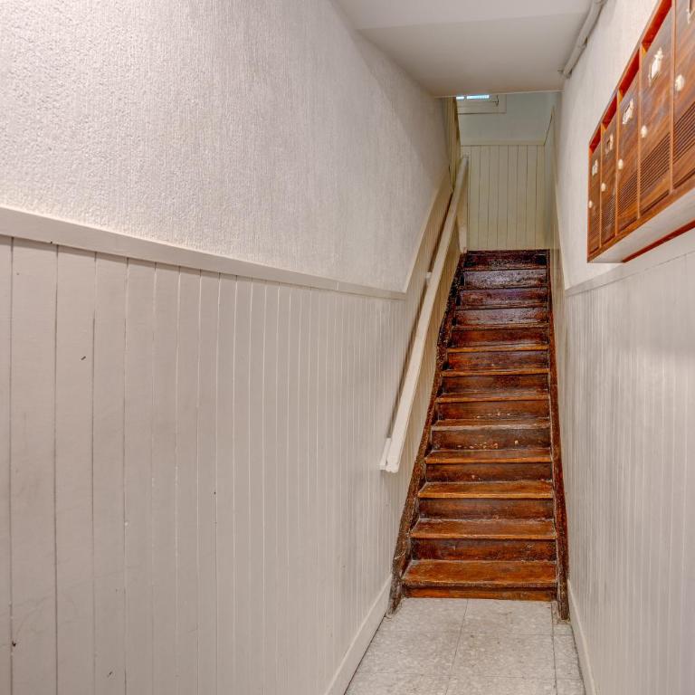 Historic building, centrally located, close to eve - Apartamento de 1 dormitorio - 40